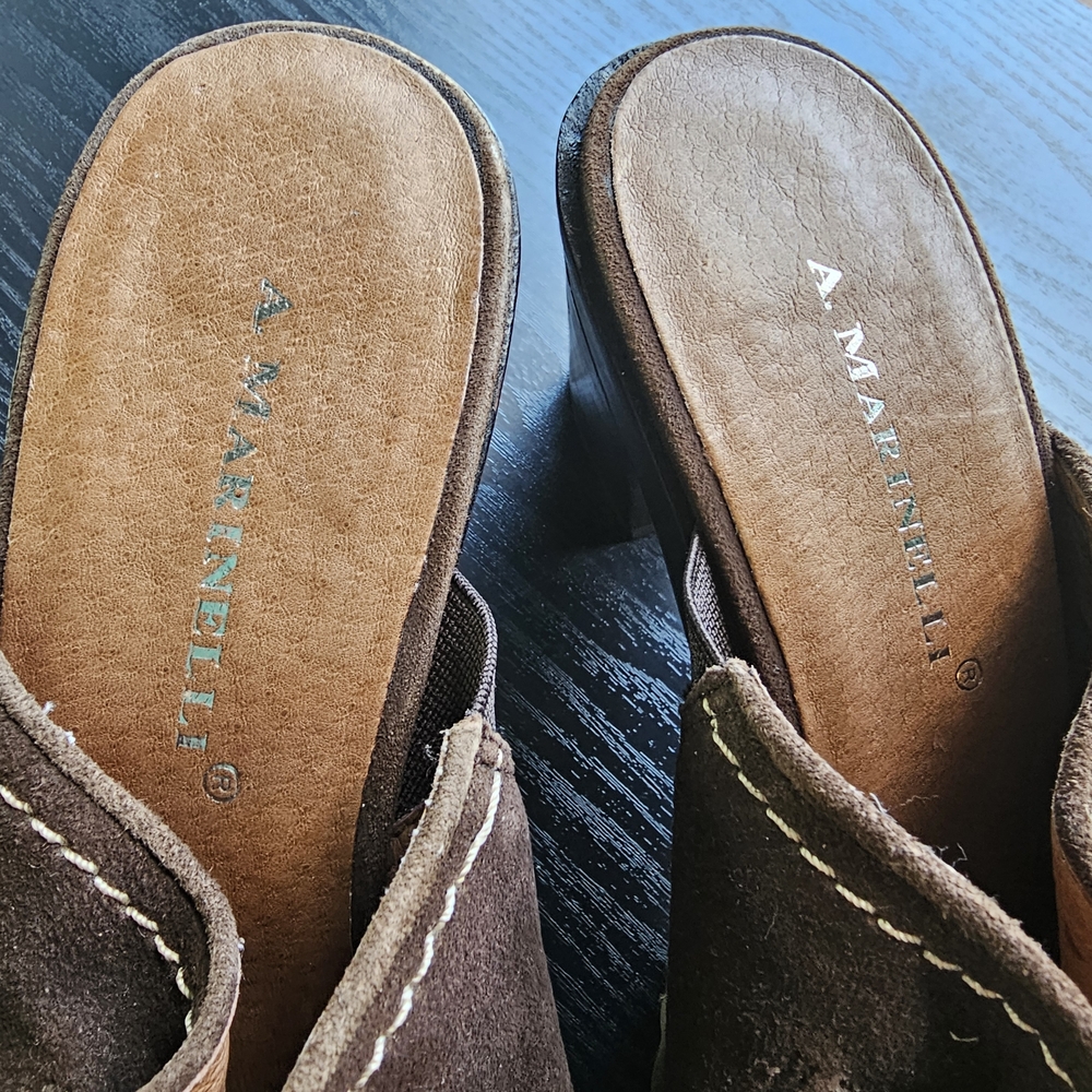 A. Marinelli Brown Suede Mules with Chain Detail Women's Sz 8M - Picture 4 of 9